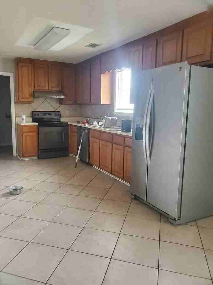 631 Ed Beckham Rd - Photo 2 of 8