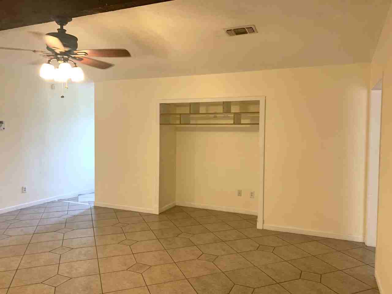 2808 Persimmon Dr - Photo 7 of 27