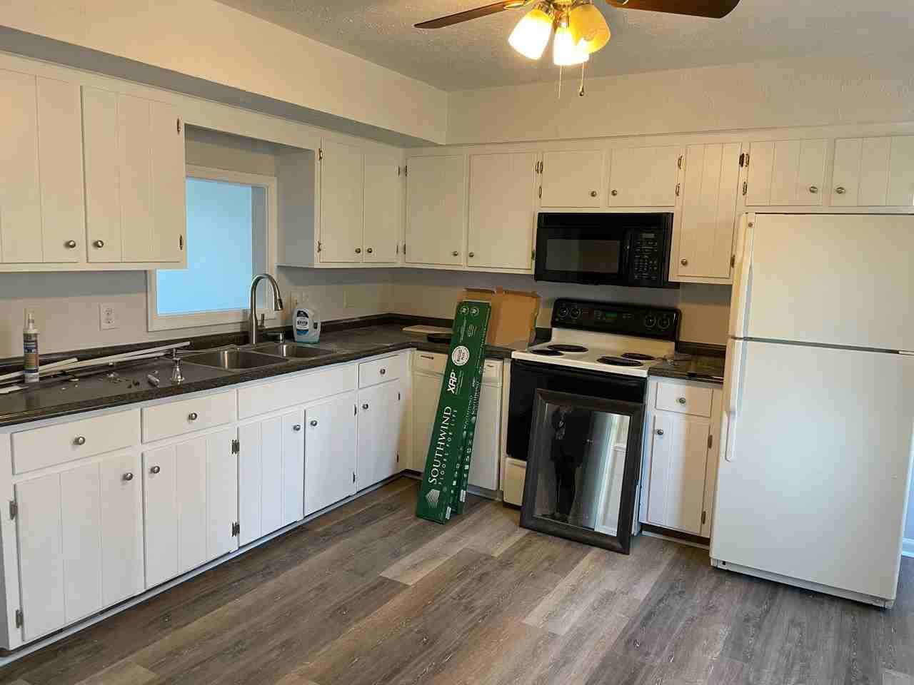 131 Water Gate Dr #A - Photo 3 of 9