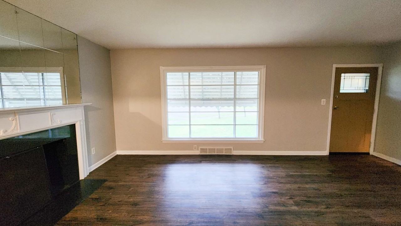 1195 S Belvoir Blvd - Photo 3 of 27