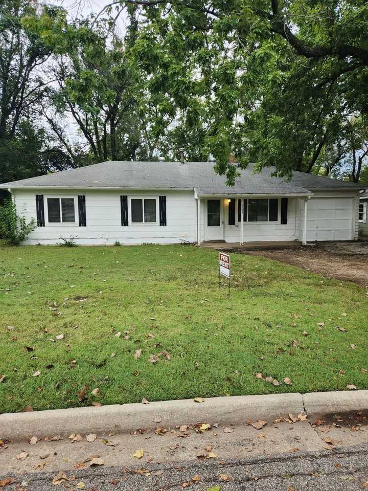 3573 Sw Kerry Ave - Photo 5 of 5