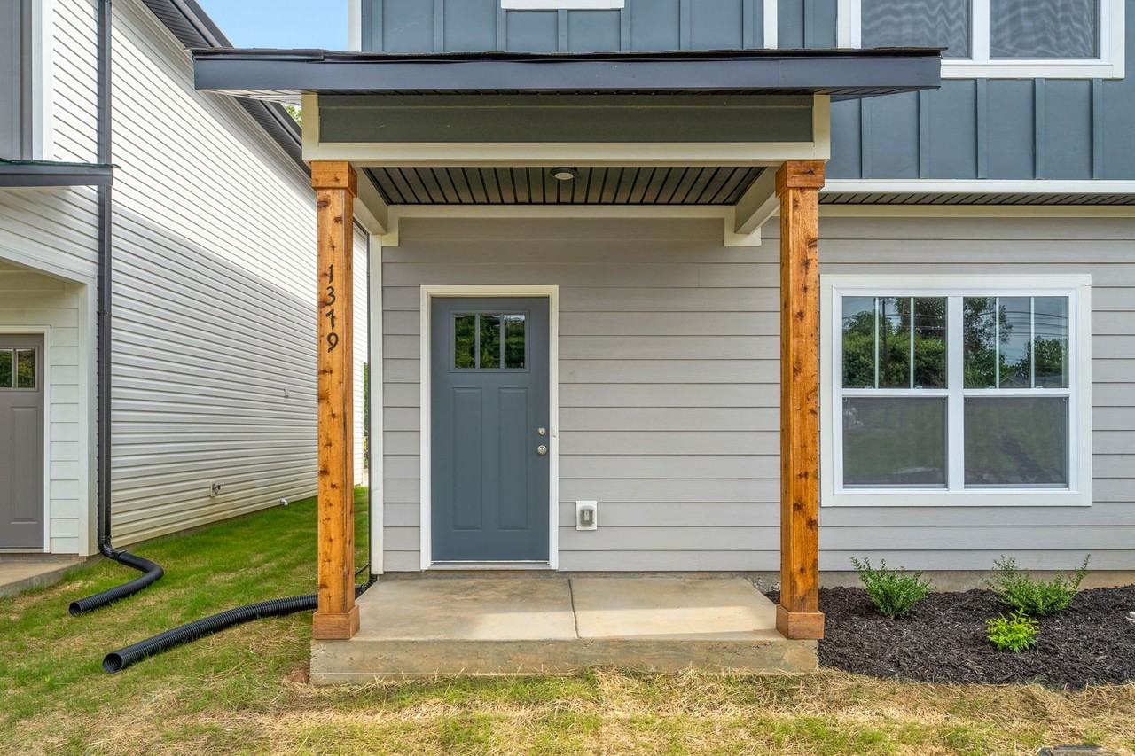 1393 Crossland Ave - Photo 2 of 20