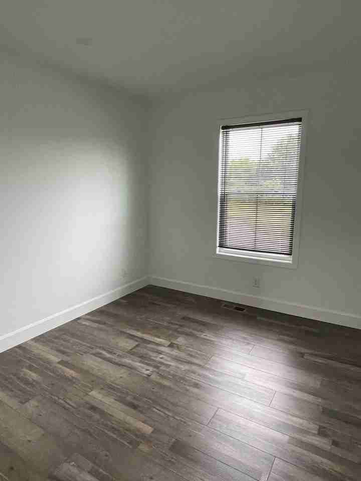 813 Howard Dr - Photo 6 of 12