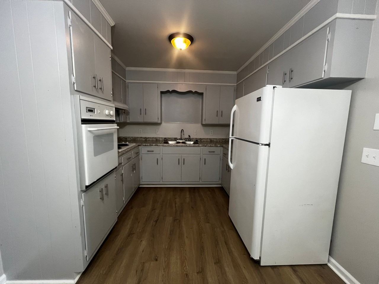 Apartments 1-2 bedrooms - Photo 5 of 11