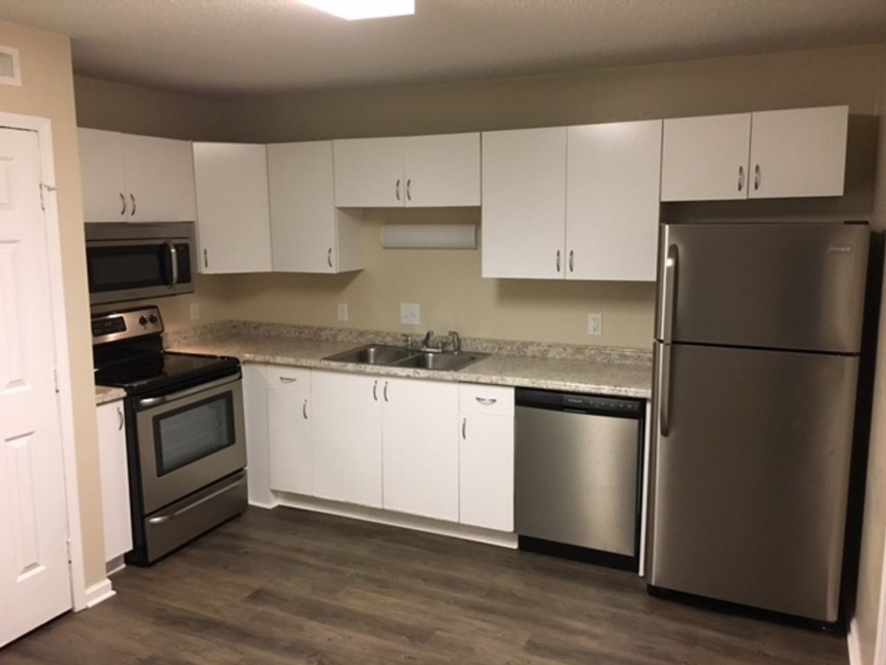 318 New Woodruff Road - Photo 2 of 10