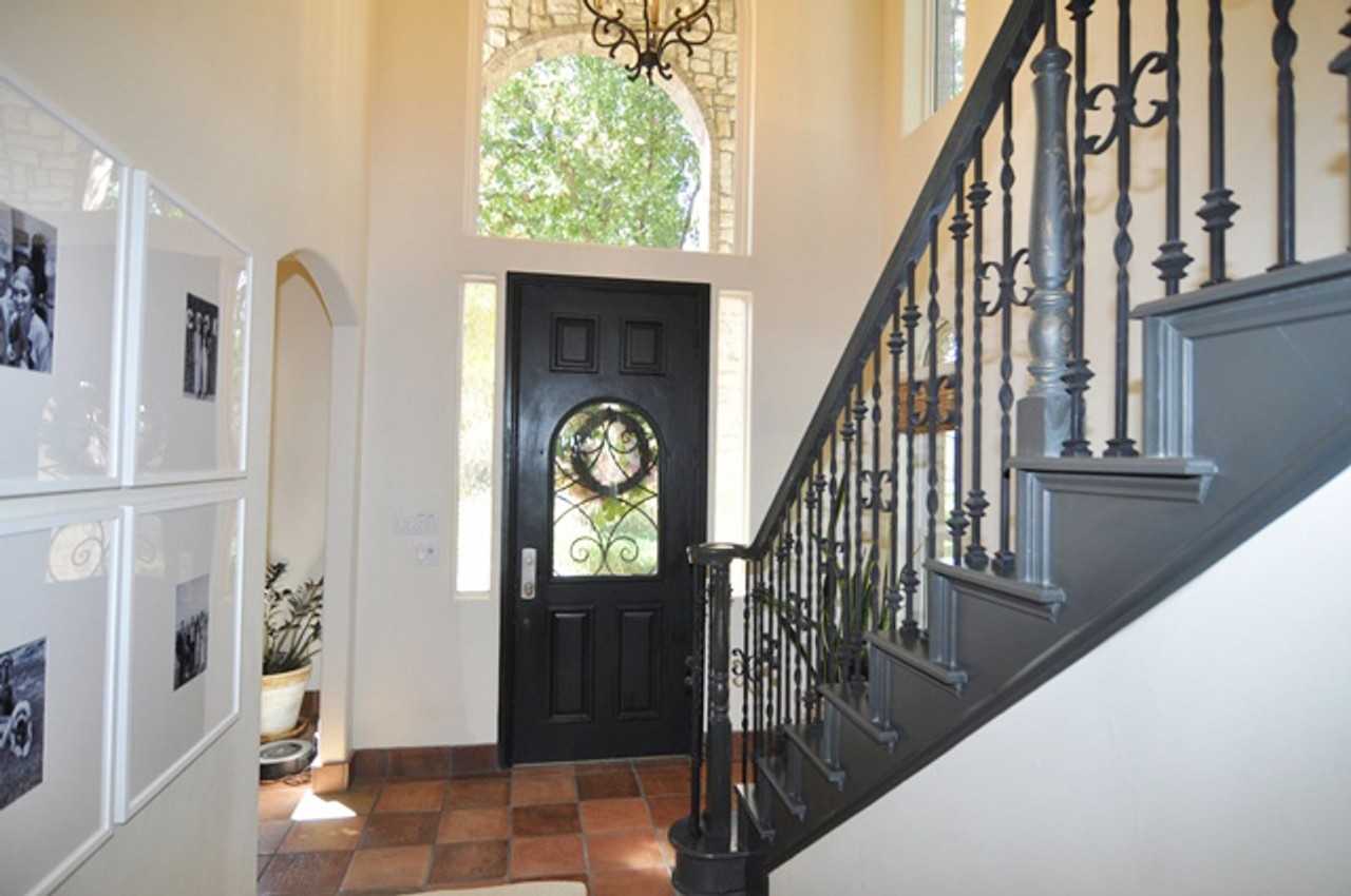 1 Hanna Ct - Photo 3 of 28