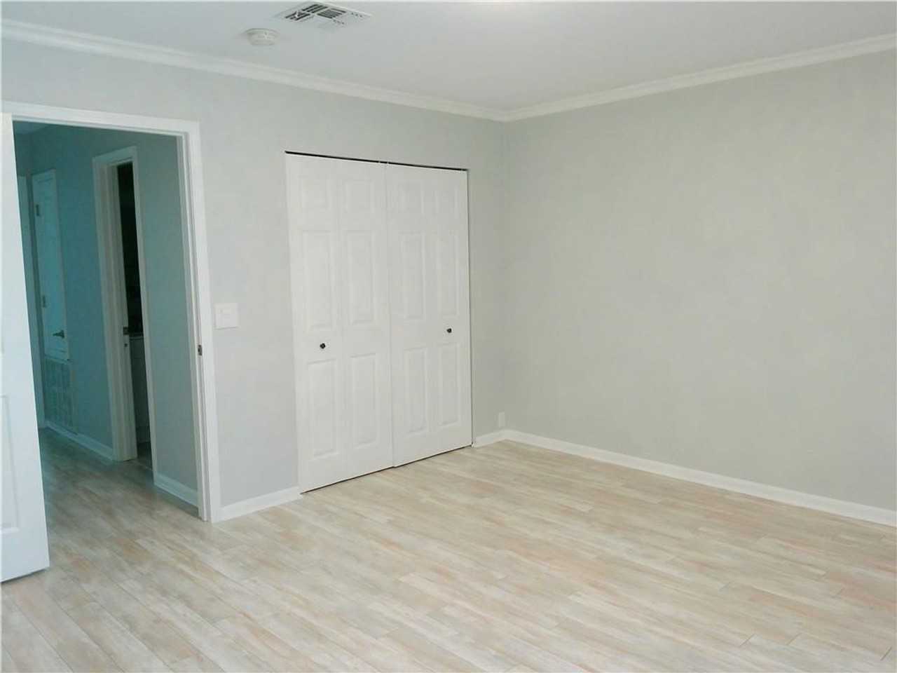 12 Townhouse Ln - Photo 7 of 13