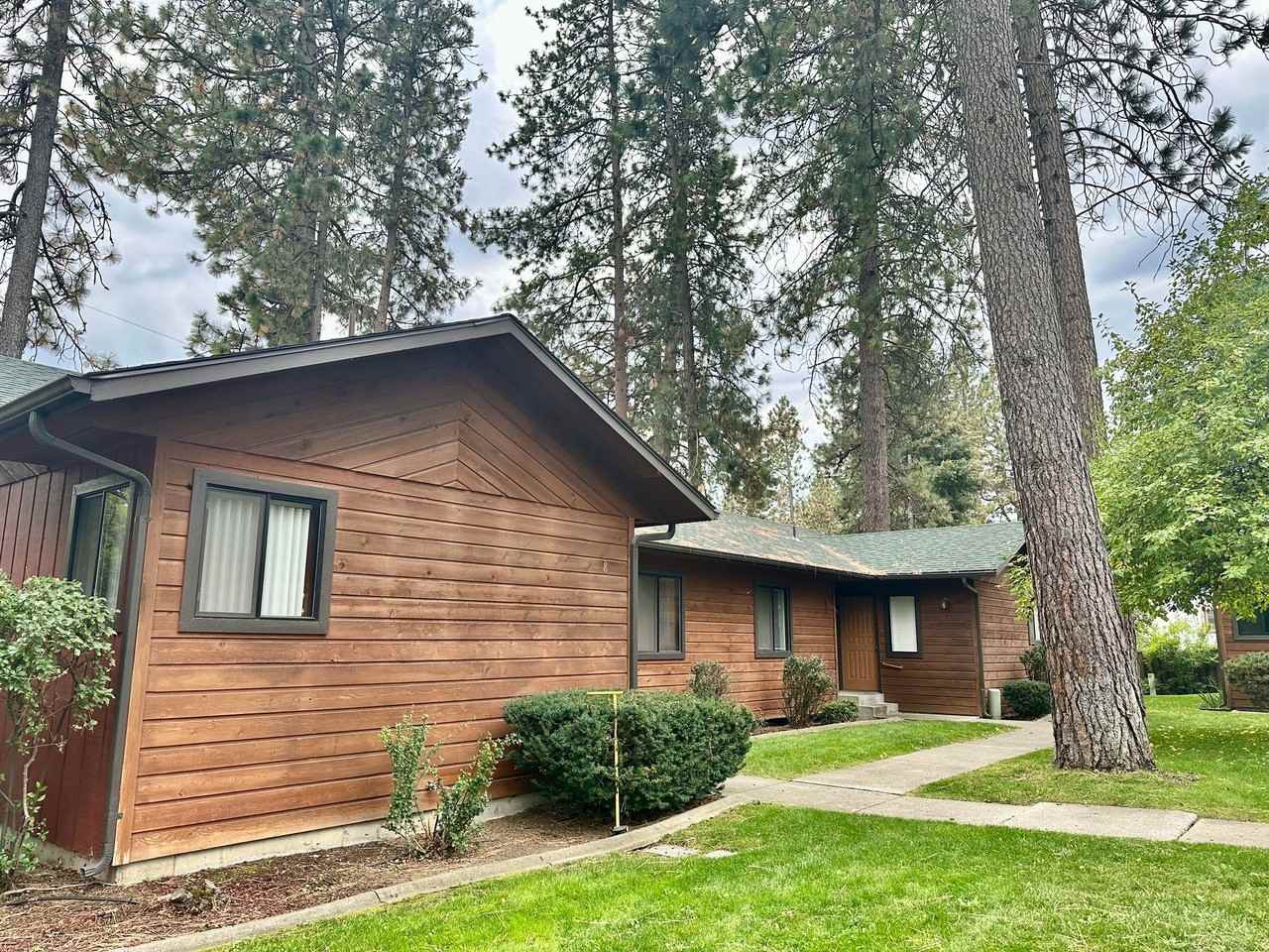 1130 East Timber Lane #7 - Photo 3 of 24