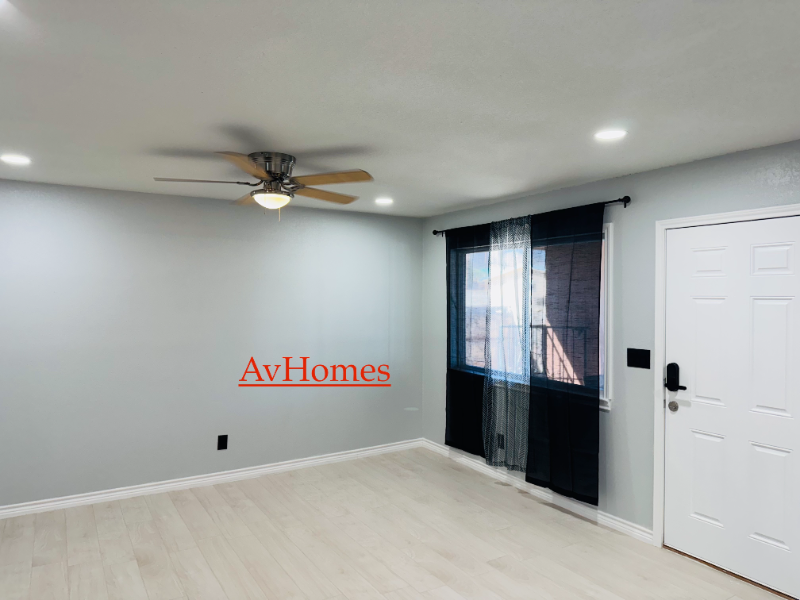 4500 Arlen Ave - Photo 3 of 29