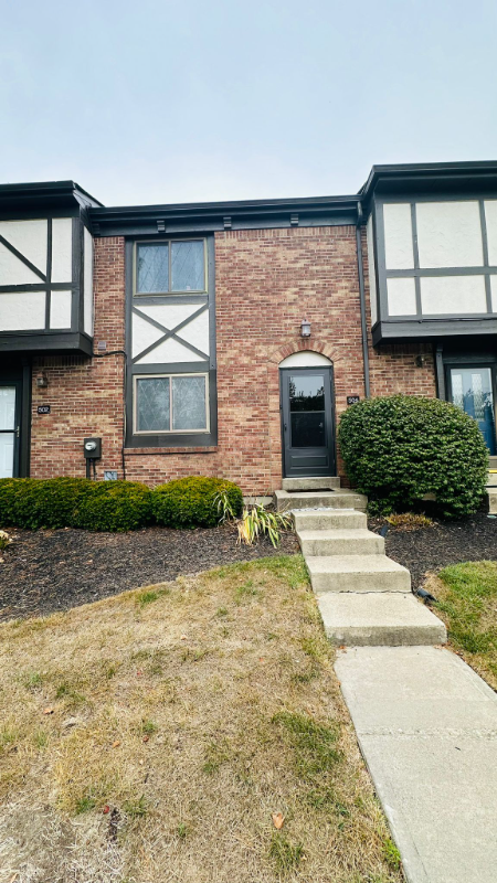 504 Halifax Cir - Photo 3 of 20