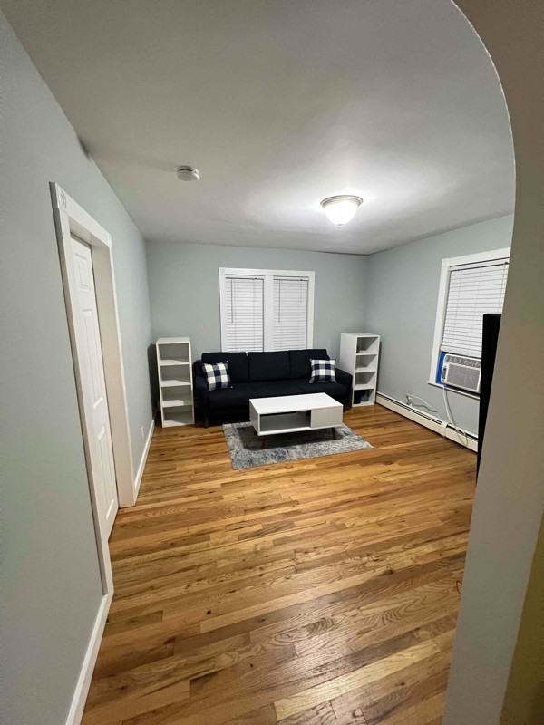 30 Chase St #2 - Photo 2 of 6