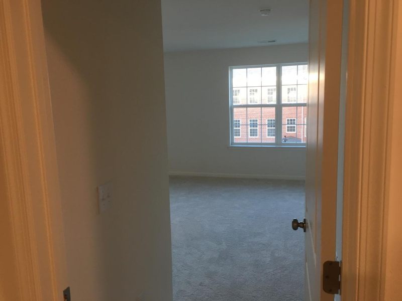 309 Kramer Ct - Photo 2 of 5