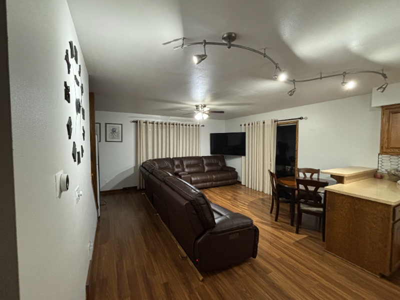 4052 S Brust Ave - Photo 2 of 16