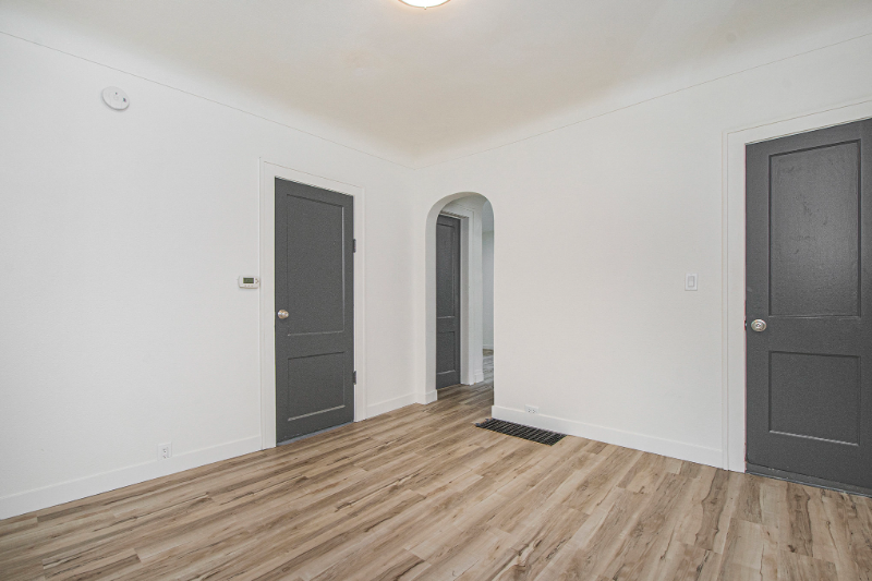 1036 Park St Sw - Photo 7 of 18