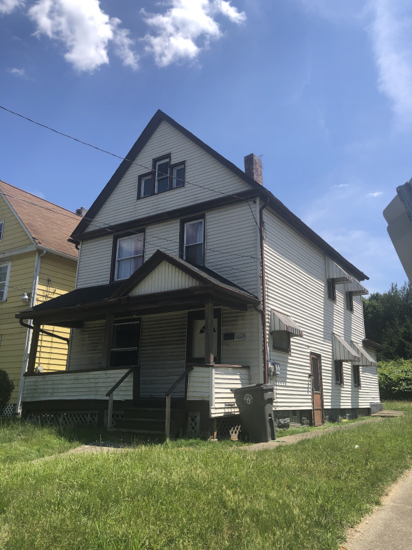 1065 Orange Avenue - Photo 2 of 4