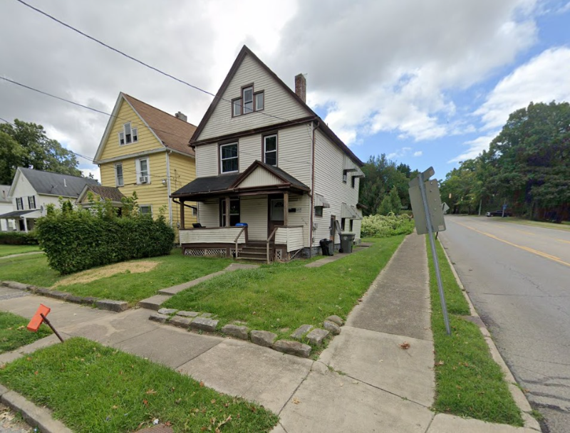 1065 Orange Avenue - Photo 4 of 4