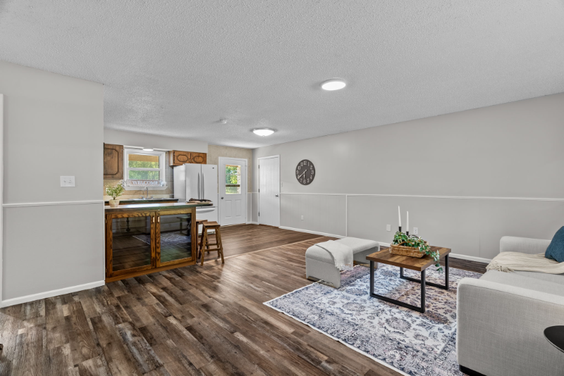 8360 E Forest Hills Dr - Photo 2 of 14