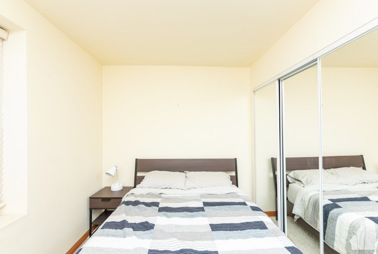 1133 W Cornelia Ave #B - Photo 7 of 14