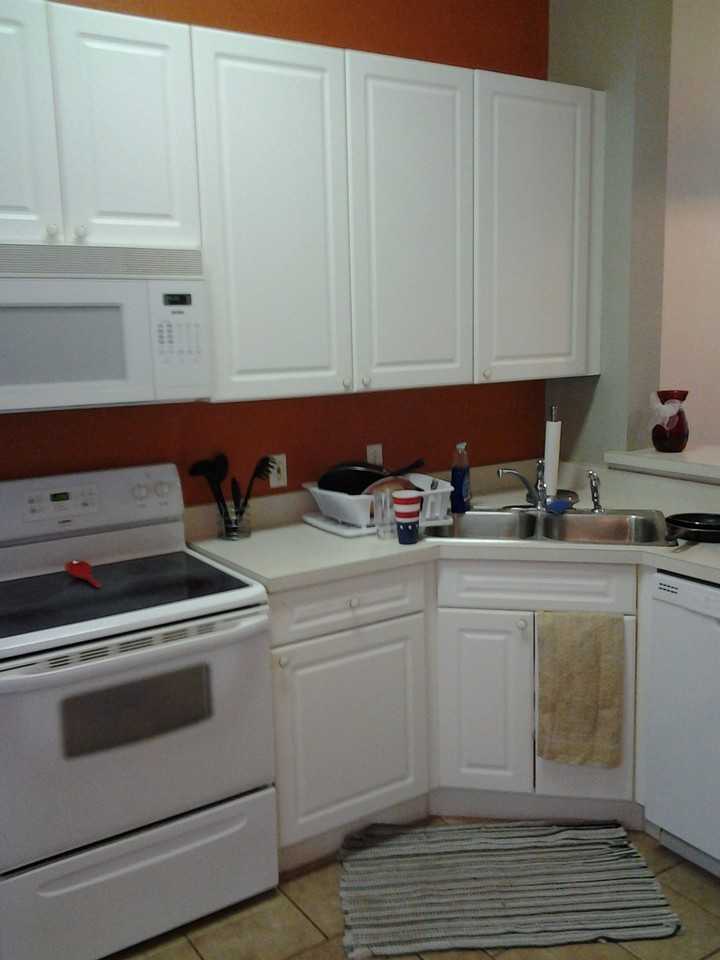 141 Reserve Cir #213 - Photo 2 of 6