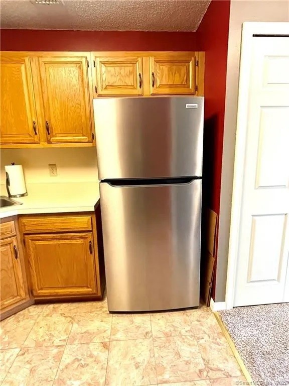 1611 Twin Circle Dr #1611 - Photo 2 of 20