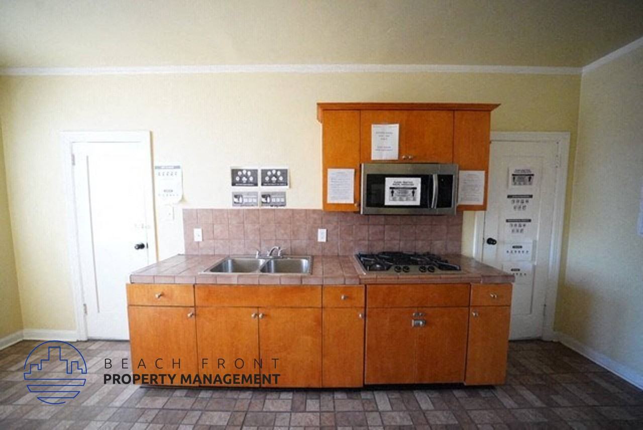 402 N. Soto St. - Photo 6 of 19