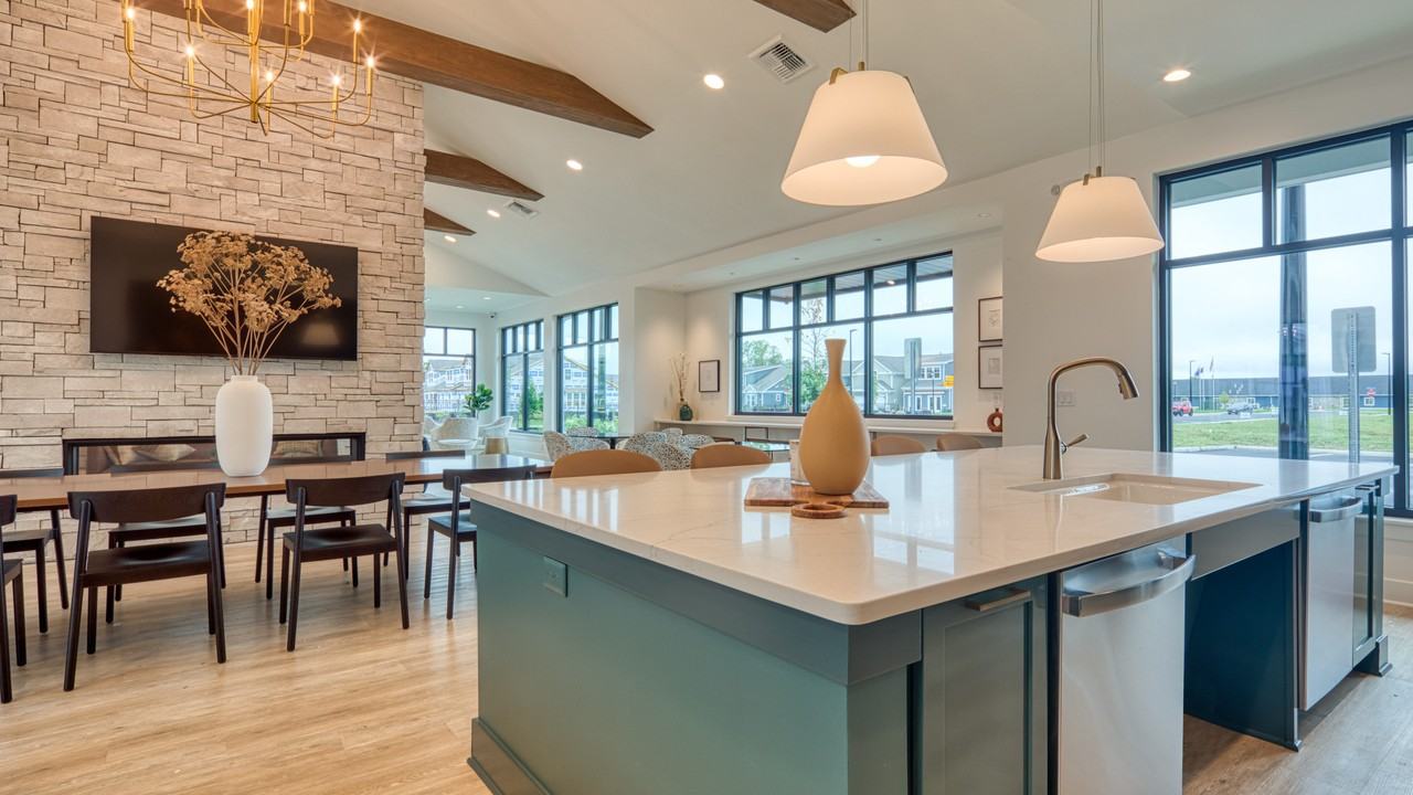 Allure at Edinburgh - Photo 7 of 60