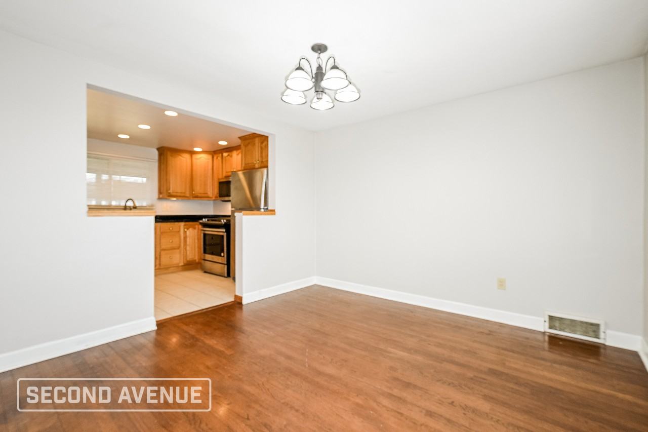 1254 Edgewood Dr - Photo 5 of 25