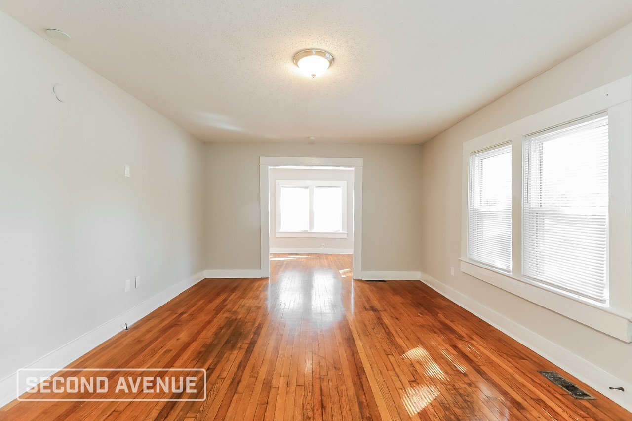 349 Robison Dr - Photo 6 of 28