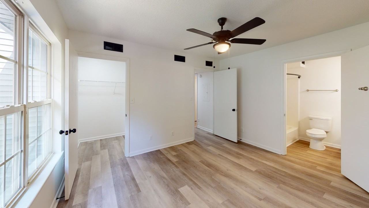 Wallace Terrace Apartments - Photo 7 of 8