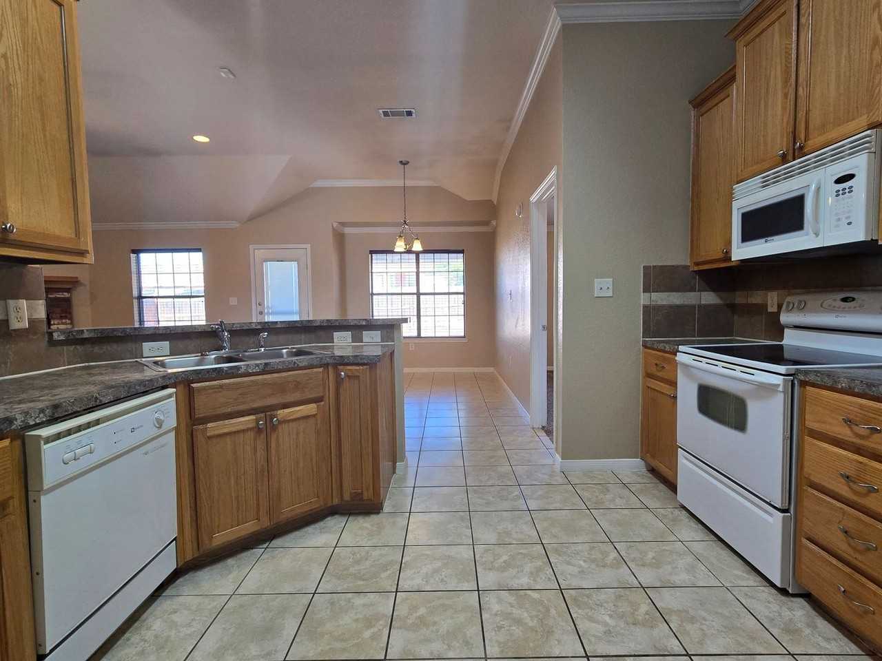 2205 Gail Drive - Photo 5 of 25