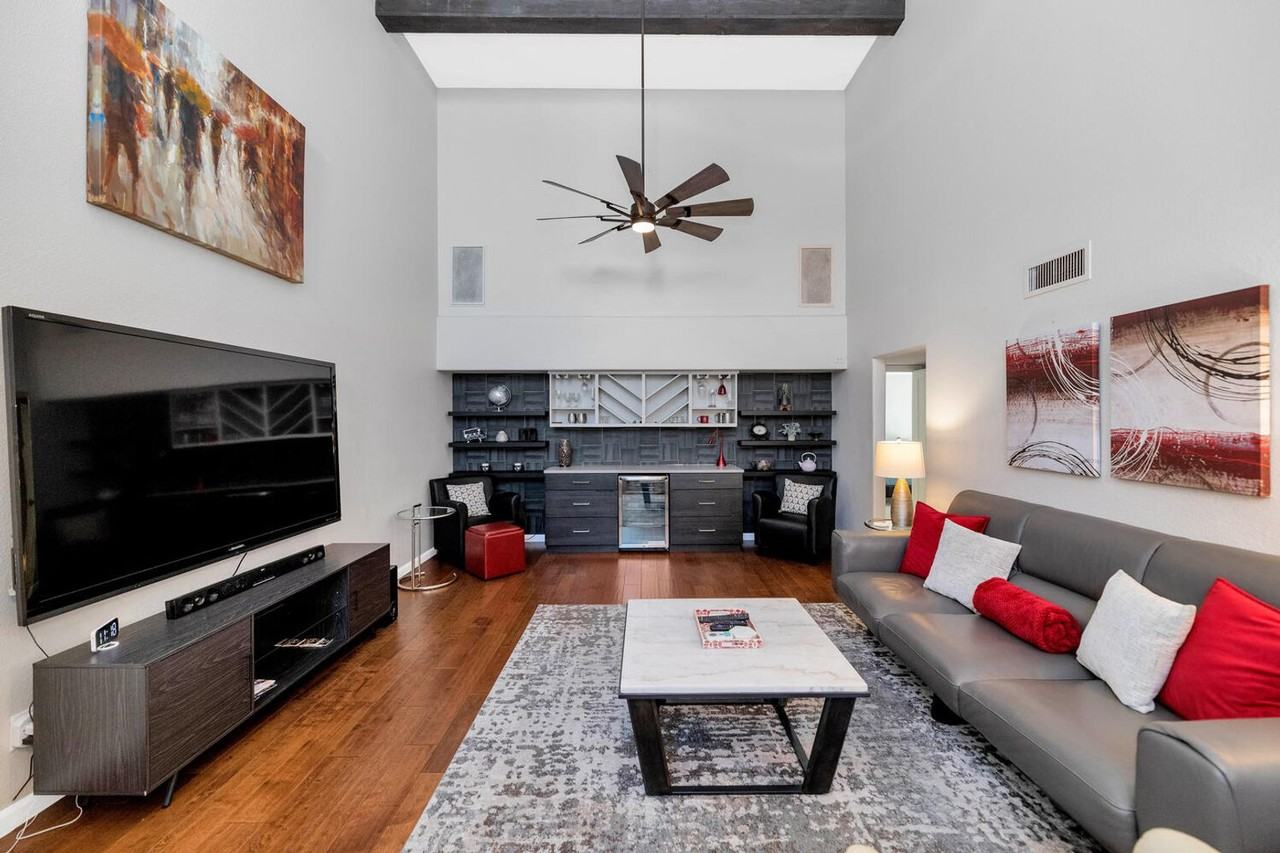 7740 E Camelback Rd - Photo 4 of 27