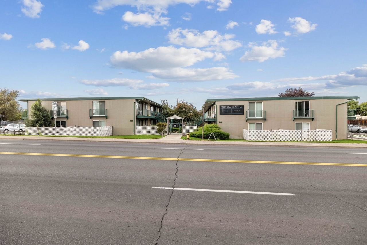 The Oaks Apartments - Photo 6 of 13