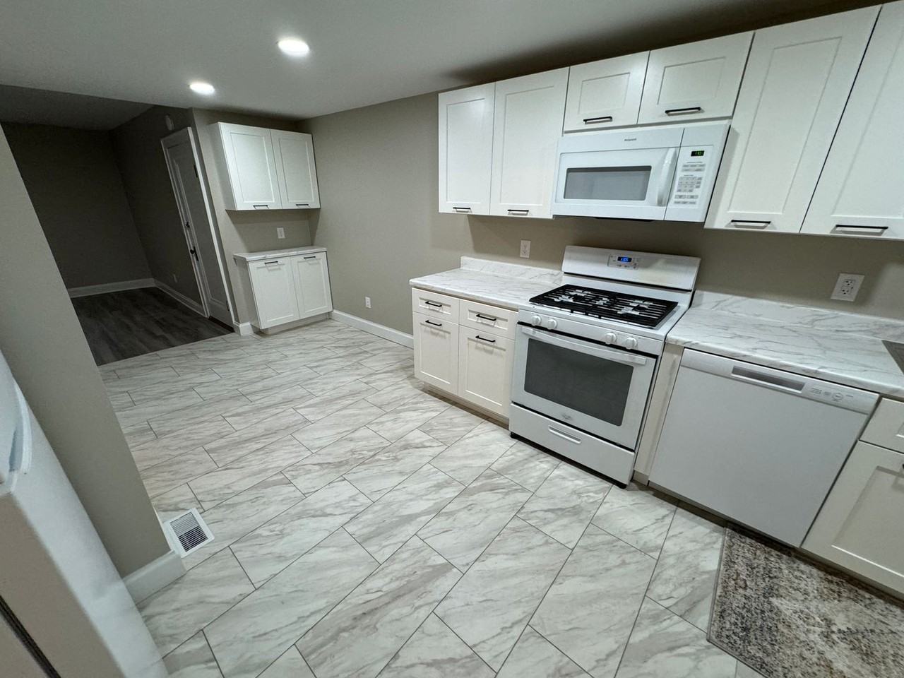 356cliff - Photo 3 of 23