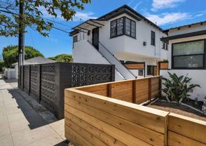 Stylish Santa Monica studio with w/d in unit, and private rear yard. - Photo 1 of 1