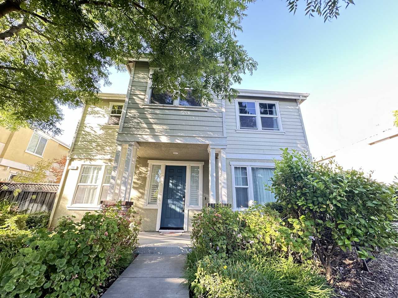 119 Summerfield Drive - Photo 3 of 40