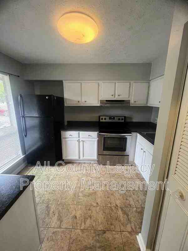 256 Scandia Cir - Photo 4 of 9