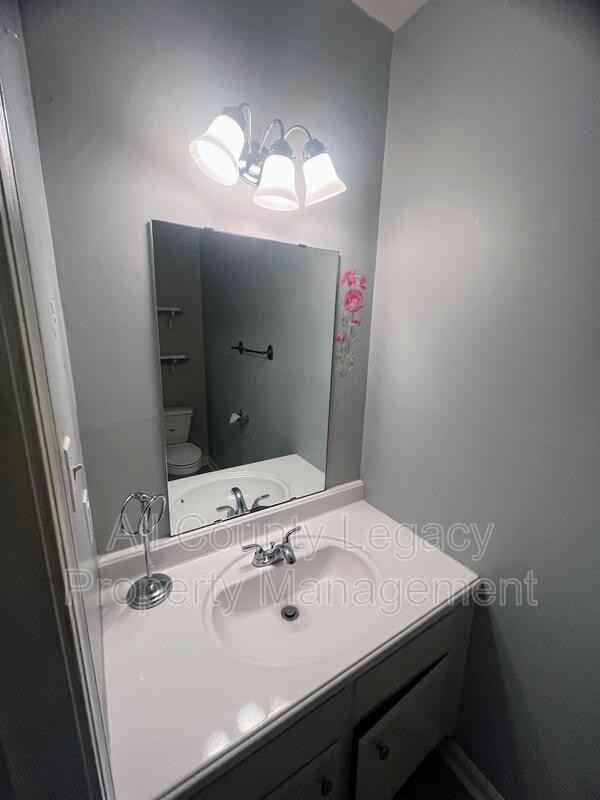 256 Scandia Cir - Photo 6 of 9