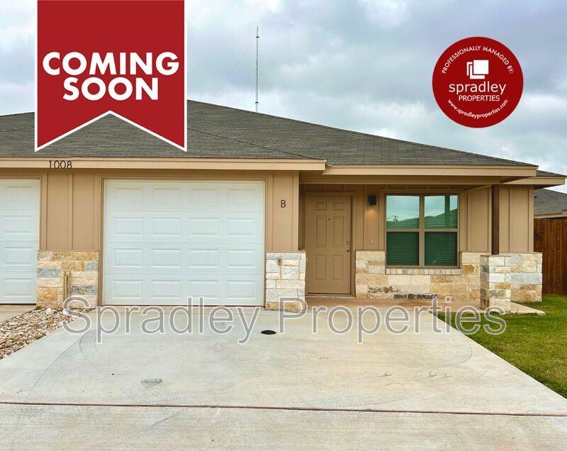 1008 Menard Ct Apt B - Photo 2 of 12