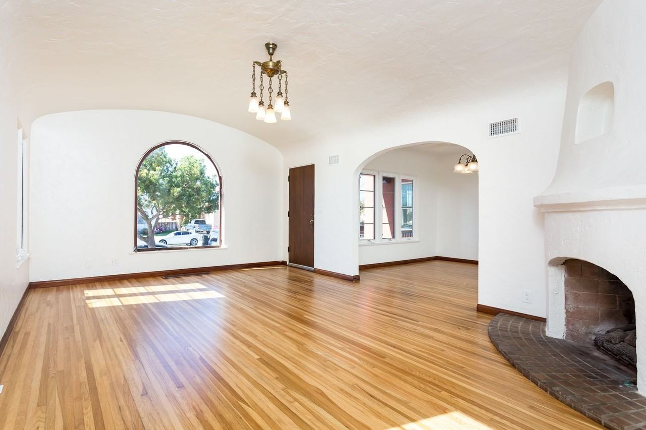 4461 Swift Ave - Photo 5 of 28