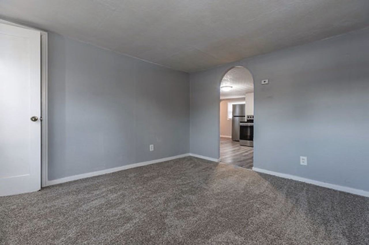 1815 Avon St - Photo 2 of 12