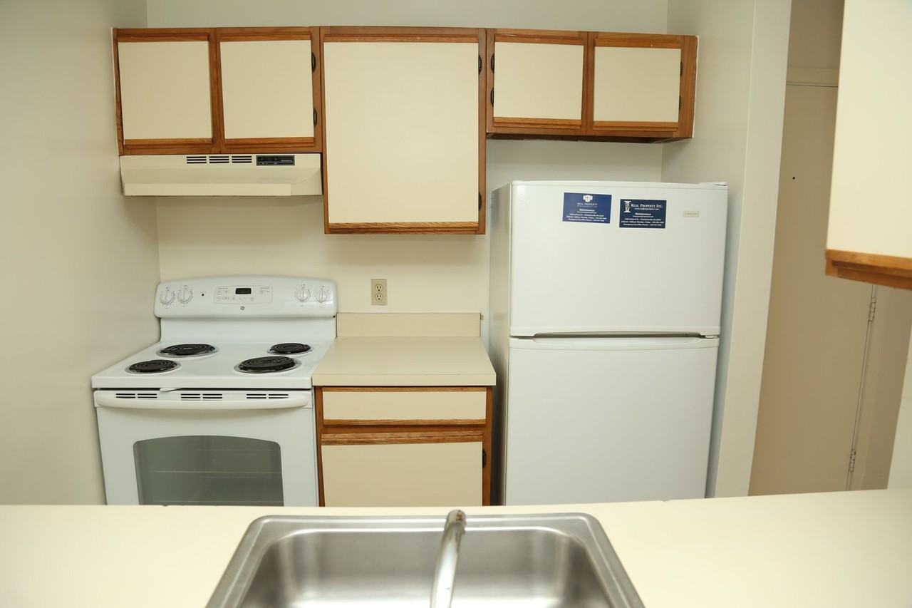 1513 Virginia Ave - Photo 6 of 42