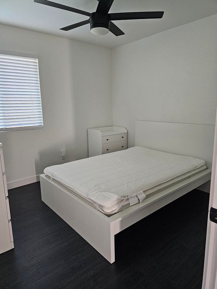 Beautifully Renovated Bedroom Home - Photo 2 of 7