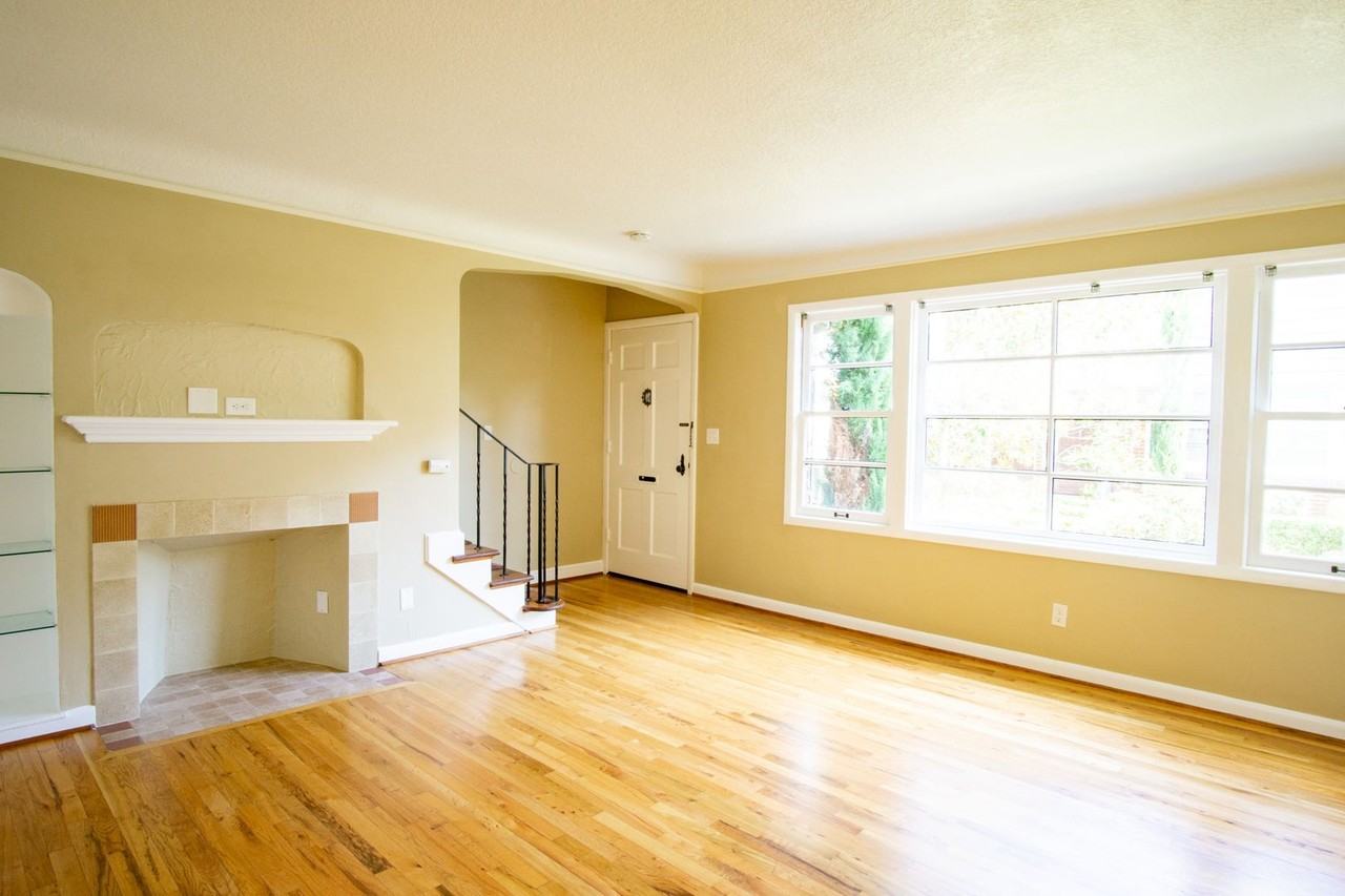 2419 Nw Johnson St - Photo 4 of 23
