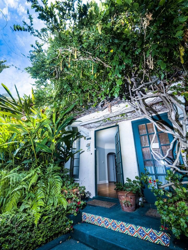 1002-1012 1/2 N. Sweetzer Ave. - Photo 4 of 6