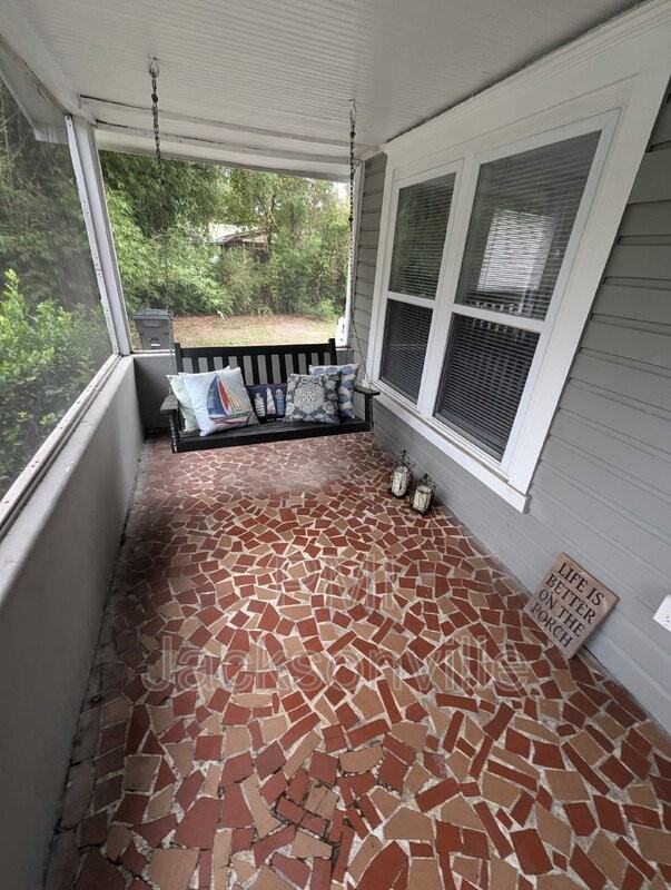 1718 Ashland St #A - Photo 3 of 40