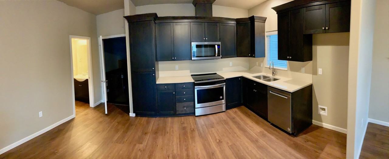 871 Water Ave Ne - Photo 4 of 16