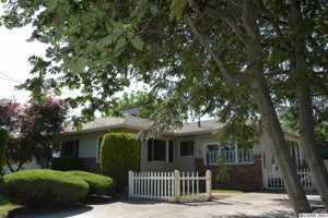 featured image of 708 Preston Ave