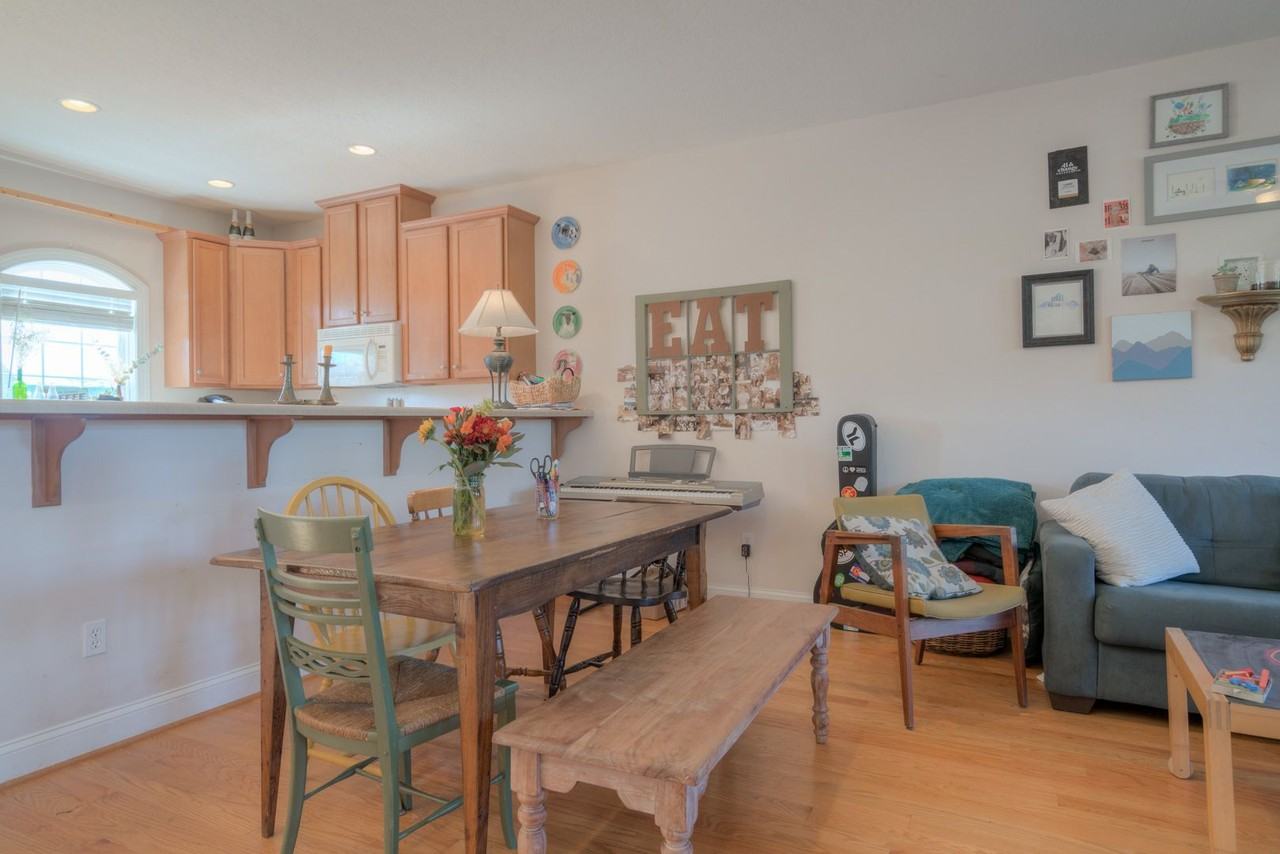 602 Prospect St - Photo 3 of 27