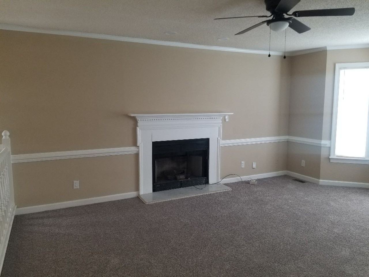 105 N Pointe Dr - Photo 2 of 19