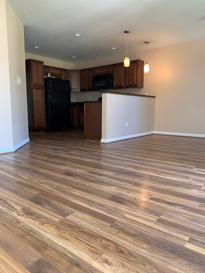 811A Pocahontas Pl - Photo 3 of 7